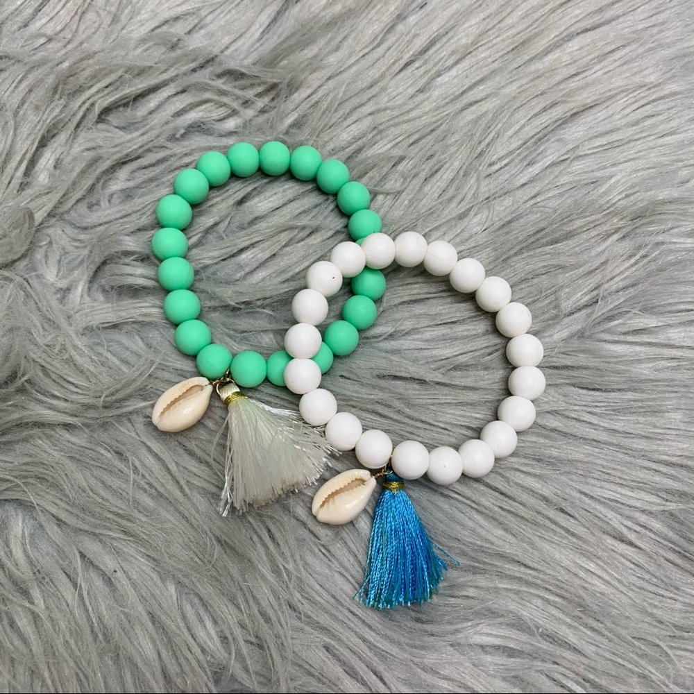 beachy beaded bracelets